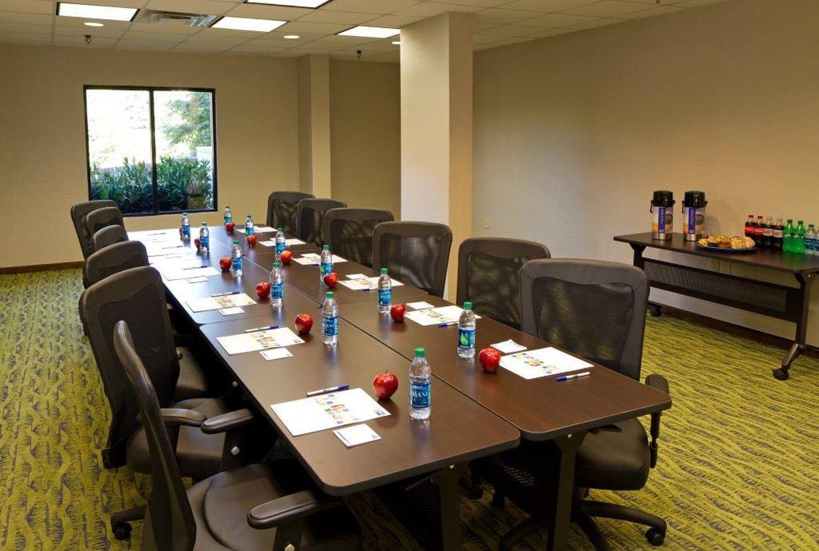 Holiday Inn Express & Suites Greenville-Downtown By Ihg Exterior foto